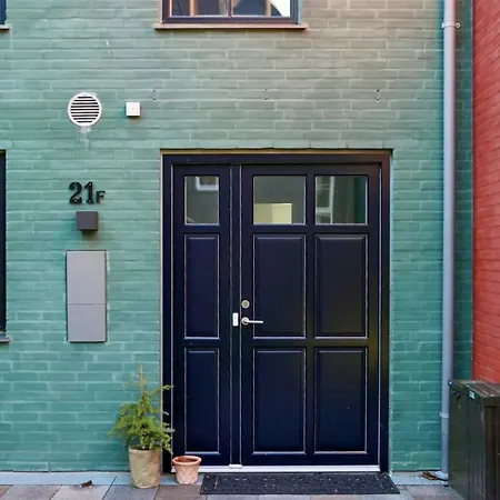 New Three-story Harbour House In *